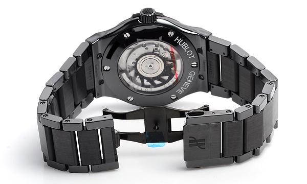 ウブロ時計 クラシックフュージョン ブラックマジック セラミック４２ｍｍ 542.CM.1770.CM