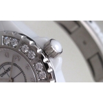 シャネル  Ｊ１２ ３３ H2429