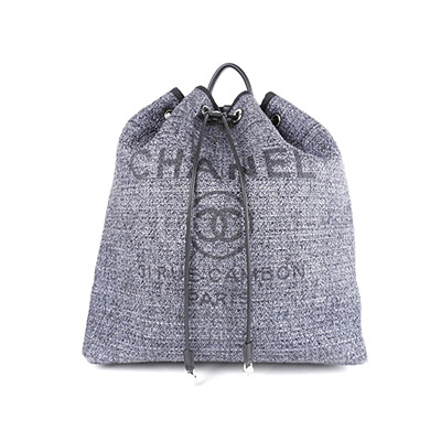 シャネル ドーヴィル 巾着 バックパック リュックサック ナイロン キャンバス レザー グリフォンセ グレー ブラック シルバー金具 A57513