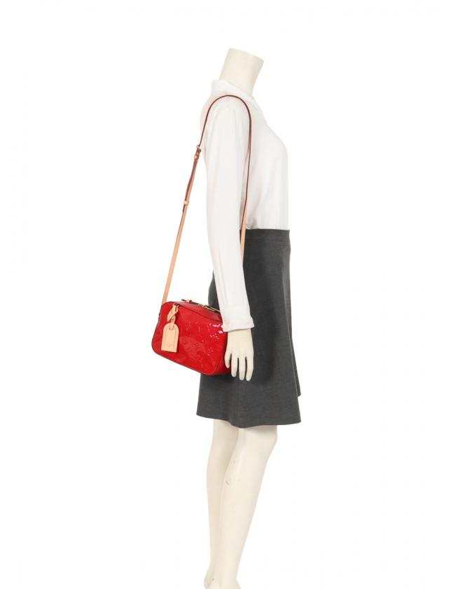 ルイ・ヴィトン LOUIS VUITTON サンタモニカ モノグラムヴェルニ ショルダーバッグ レザー スリーズ M90368