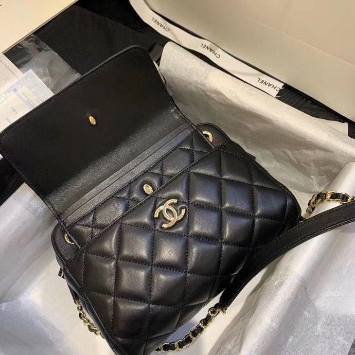 シャネル CHANEL ショルダー バッグ カメラ ケース スモール キャビア CC AS1367 B01937 N5326