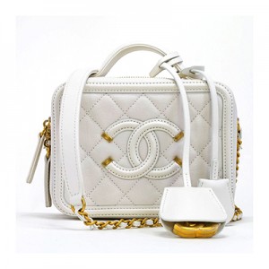 シャネル  CHANEL チェーンショルダー A93343 ショルダーバッグ キャビアスキン