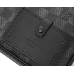 ルイヴィトン  ダミエ・グラフィット LV メンズ メッセンジャーバッグ クロスボディ アルファ・メッセンジャー N40188