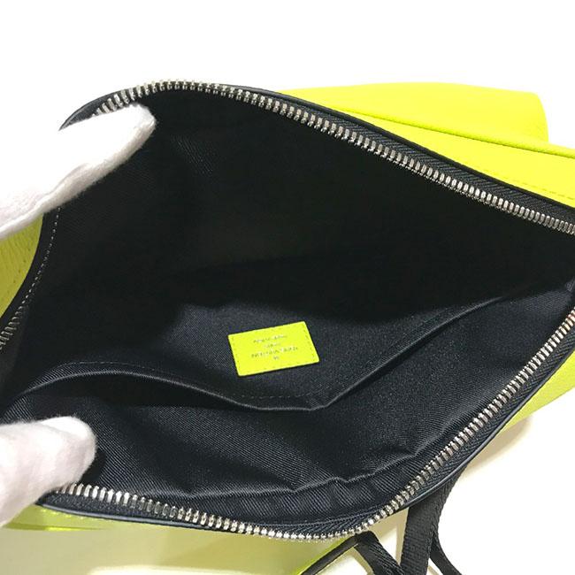 ルイヴィトン （LOUIS VUITTON）モノグラム･キャンバス タイガ アウトドア・メッセンジャーPM ショルダー バッグ  M30239