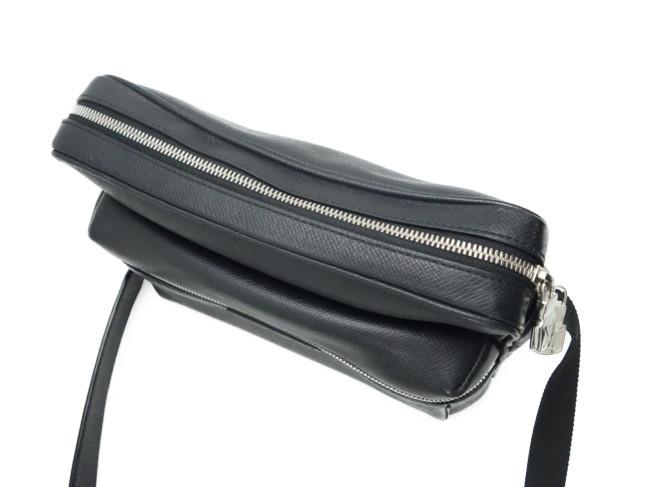 ルイ・ヴィトン LOUIS VUITTON ショルダーバッグ/タイガ/アウトドアメッセンジャーPM/アルドワーズ/M33435