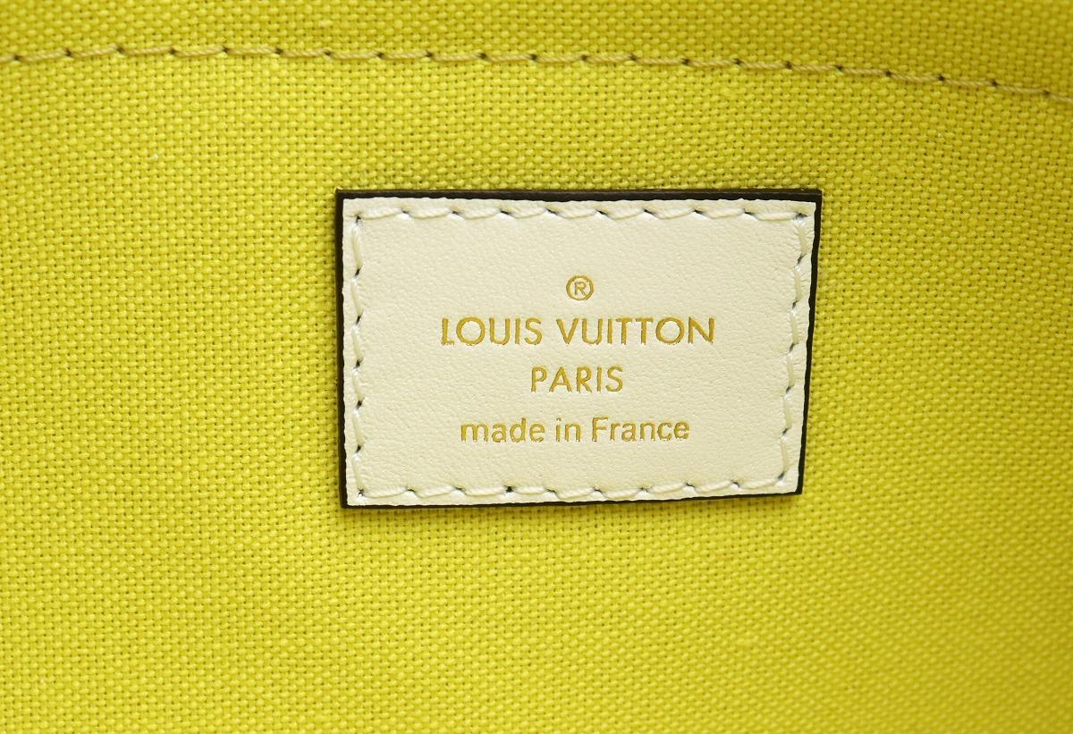 LOUIS VUIITON　ルイ・ヴィトン　ネヴァーフルMM　ジャイアントモノグラム　M44588