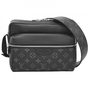 LOUIS VUITTON ルイヴィトン『タイガ アウトドア メッセンジャー PM』 メンズ ショルダーバッグ M30233