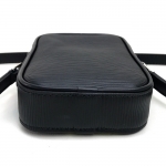 ルイ・ヴィトン (LOUIS VUITTON) エピLVサークル ダヌーヴPM M55120