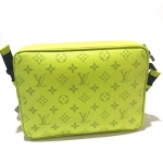 ルイヴィトン （LOUIS VUITTON）モノグラム･キャンバス タイガ アウトドア・メッセンジャーPM ショルダー バッグ  M30239