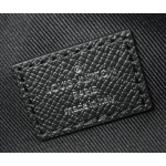 LOUIS VUITTON ルイヴィトン『タイガ アウトドア メッセンジャー PM』 メンズ ショルダーバッグ M30233