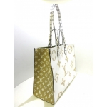 LOUIS VUITTON ルイヴィトントートバッグ ジャイアント・モノグラム  オンザゴー GM M44571
