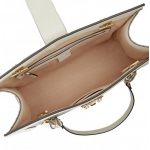 グッチ GUCCI パドロック GGスプリーム チェーントートバッグ PVC レザー ベージュ オフホワイト 479197 KHNKG 9761