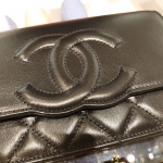 シャネル CHANEL チェーンウォレット ゴートスキン ホワイト AP2020 B05132 94305