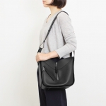 ロエベ LOEWE バッグ レディース 2WAYショルダーバッグ  [ハンモック スモールバッグ] ブラック 黒 38730 S35 1100