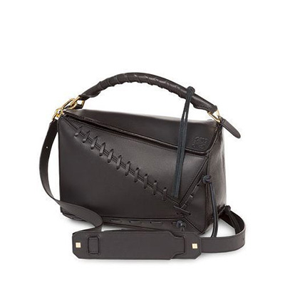ロエベ  LOEWE クラフトマンシップ溢れる パズルレースバッグ ブラック 322.30WK74