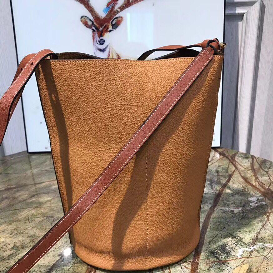 ロエベ LOEWE ショルダーバッグ レディース プレゼント ギフト レザー 本革 通勤  ゲート バケット 32112 u13 4294