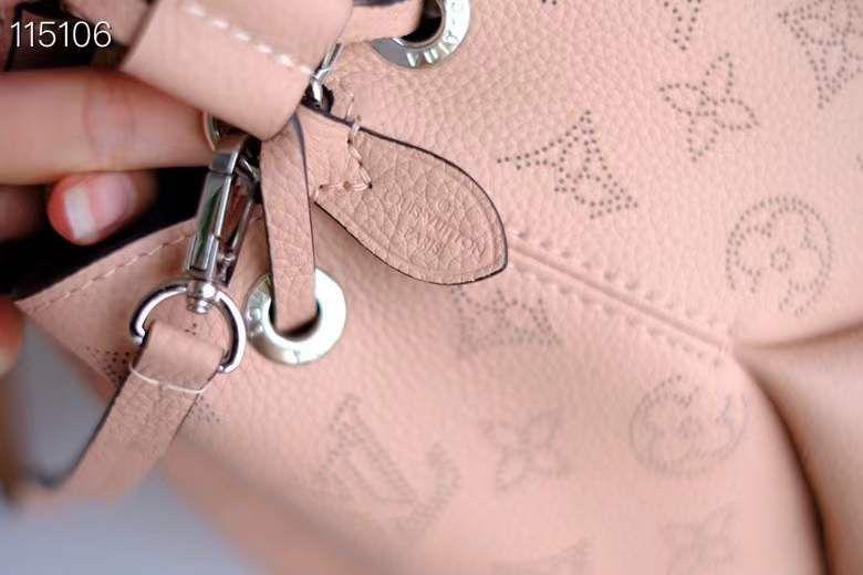ルイヴィトン LOUIS VUITTON ベラ バッグ モノグラム マヒナ M57068