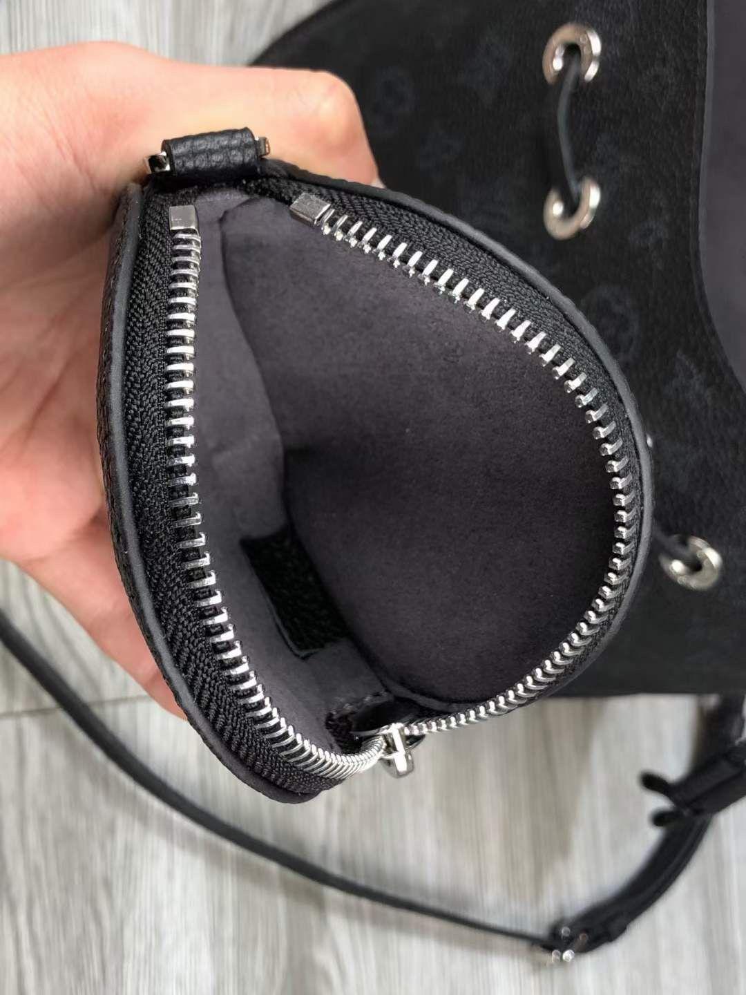 ルイヴィトン Louis Vuitton ベラ バッグ モノグラム マヒナ  M57070