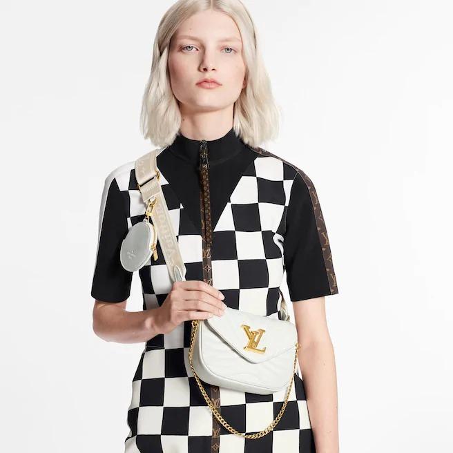 ルイヴィトン Louis Vuitton ミュルティ・ポシェット スノー M56466