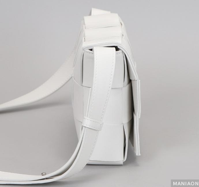 ボッテガヴェネタ BOTTEGA VENETA ショルダーバッグ クロスボディバッグ レディース 578004 VMAY1 9007