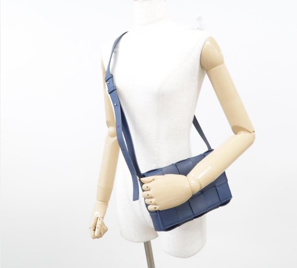 ボッテガヴェネタ BOTTEGA VENETA ショルダーバッグ クロスボディバッグ レディース 578004 VMAY1 3124