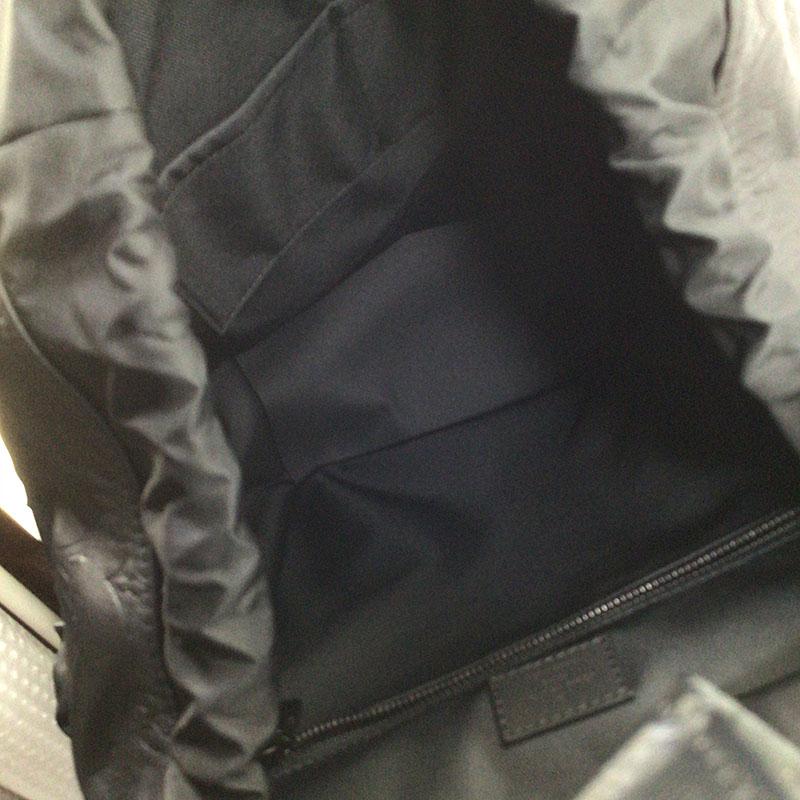 ルイ・ヴィトン LOUIS VUITTON ディスカバリー・バックパック  ブラック×ブラック金具 メンズ リュック・デイパック M43680​