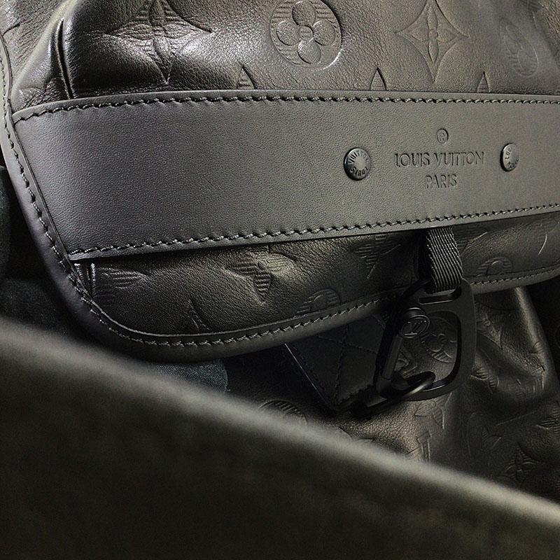ルイ・ヴィトン LOUIS VUITTON ディスカバリー・バックパック  ブラック×ブラック金具 メンズ リュック・デイパック M43680​