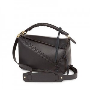 ロエベ  LOEWE クラフトマンシップ溢れる パズルレースバッグ ブラック 322.30WK74