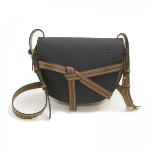 ロエベ LOEWE ショルダーバッグクロスボディーバッグ ポシェット レディース 斜めがけ ブラック 32154T20 ie