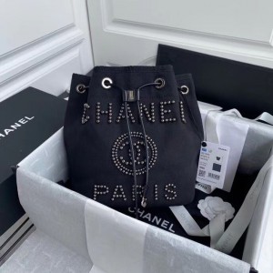 シャネル CHANEL スモールハンドバッグ ショルダーバッグ 巾着 AS1045 