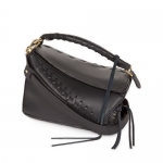 ロエベ  LOEWE クラフトマンシップ溢れる パズルレースバッグ ブラック 322.30WK74