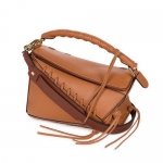 ロエベ  LOEWE 美しいクラフトマンシップ溢れる パズルレースバッグ タン 322.30ZK74