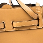 ロエベ LOEWE バッグ レディース 2WAYハンド/ショルダーバッグ [ラゾ] デューンベージュ  329 74 Z71 2350