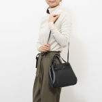 ロエベ LOEWE バッグ レディース 2WAYハンド/ショルダーバッグ [ラゾ] ブラック  329 74 Z71 1100