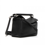 ロエベ LOEWE ショルダーバッグ ミニパズルバッグ ブラック MINI PUZZLE BAG 322.30.U95 1100