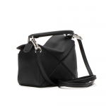 ロエベ LOEWE ショルダーバッグ ミニパズルバッグ ブラック MINI PUZZLE BAG 322.30.U95 1100