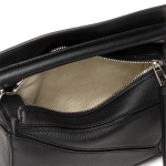 ロエベ LOEWE ショルダーバッグ ミニパズルバッグ ブラック MINI PUZZLE BAG 322.30.U95 1100
