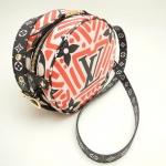 ルイヴィトン LOUIS VUITTON  モノグラム・ジャイアント ボワット・シャポースープル ショルダーバッグ M45366