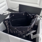 シャネル CHANEL スモールハンドバッグ ショルダーバッグ 巾着 AS1045 