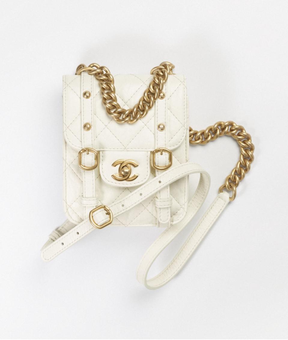 CHANEL シャネル ミニ フラップ バッグ ショルダー ロゴ AS2695 B06361 10601