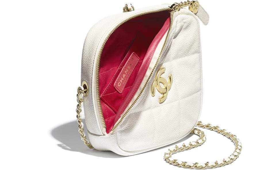 シャネル CHANEL スモール ダイヤモンド ショルダーバッグ AS2201 B04571 10601