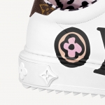 Louis Vuitton フラワーモチーフ ヒョウ柄 スニーカー 1A93XF 