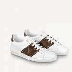Louis Vuitton モノグラム・スタッズ スニーカー 1A8FJA