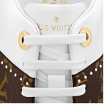 Louis Vuitton モノグラム・スタッズ スニーカー 1A8FJA