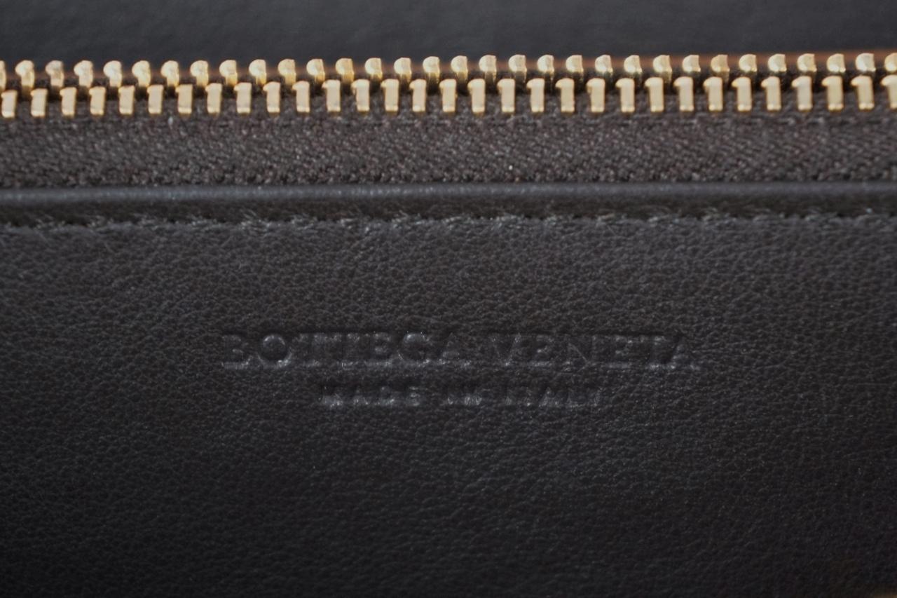 ボッテガヴェネタ BOTTEGA VENETA イントレチャート ジップ ウォレット 577775 VOOBH 2695