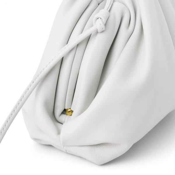 ボッテガ ヴェネタ ショルダーバッグ　ミニ THE POUCH 20　ザ ポーチ 20 585852 VCP40 9143
