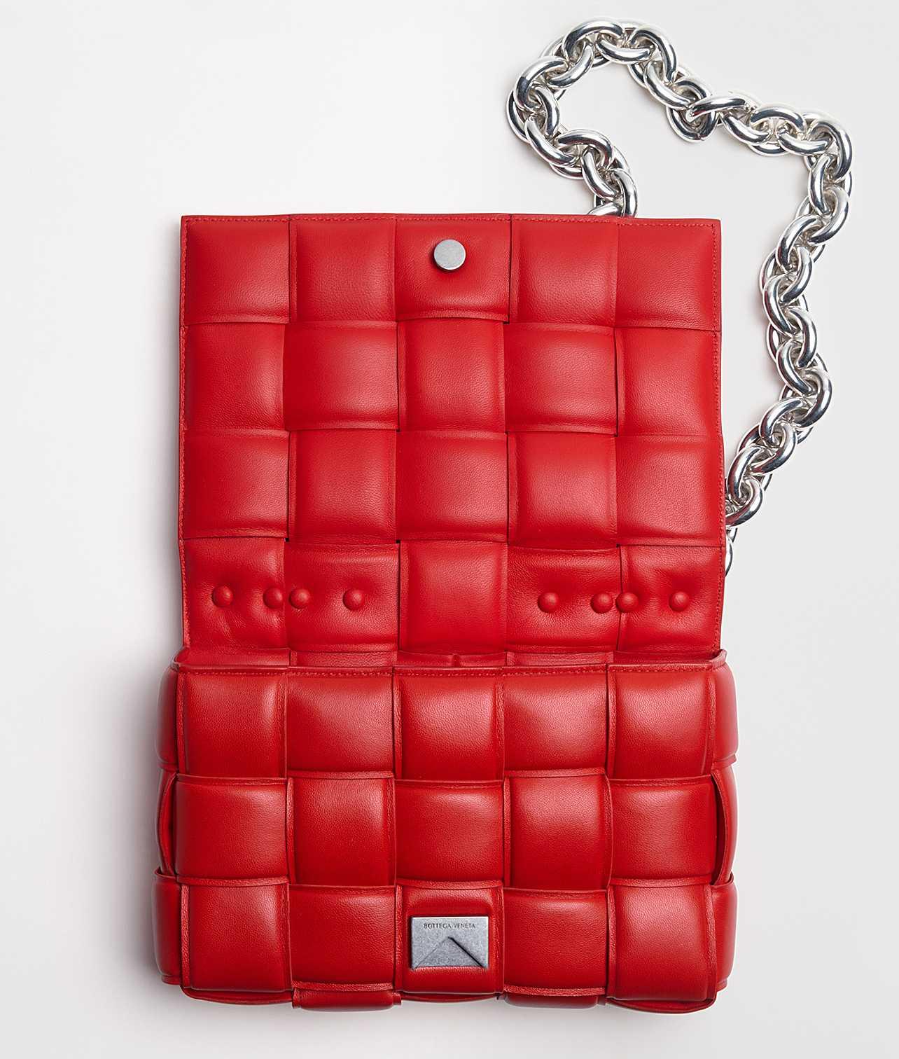 ボッテガ ヴェネタ BOTTEGA VENETA ザ・チェーン カセット クロスボディバッグ ショルダーバッグ 631421 VBWZ0 6402