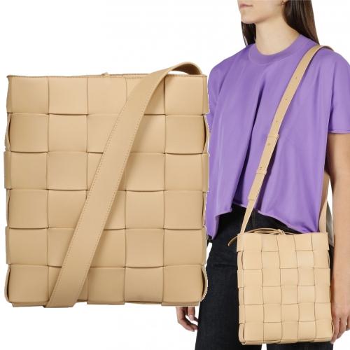 ボッテガヴェネタ BOTTEGA VENETA スムースレザー メッセンジャーバッグ ショルダーバッグ 649601 VMAY1 2700