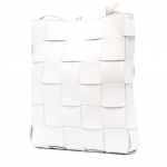 ボッテガヴェネタ BOTTEGA VENETA スムースレザー メッセンジャーバッグ ショルダーバッグ 649601 VMAY1 9007
