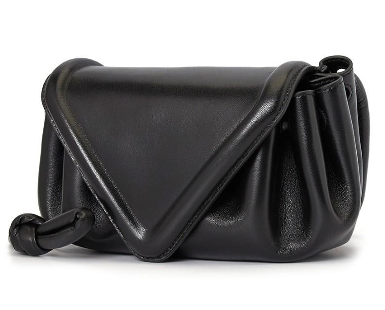 ボッテガヴェネタ BOTTEGA VENETA クロスボディバッグ ショルダーバッグ レディース スモール ビーク 658521 VCP30 8425